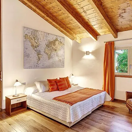 Sleeps 10 Pool Air Con Wifi Villa *